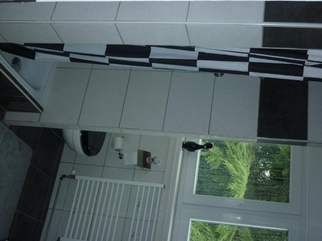 Tonnie'S Bed And Breakfast Kerkrade Oda fotoğraf